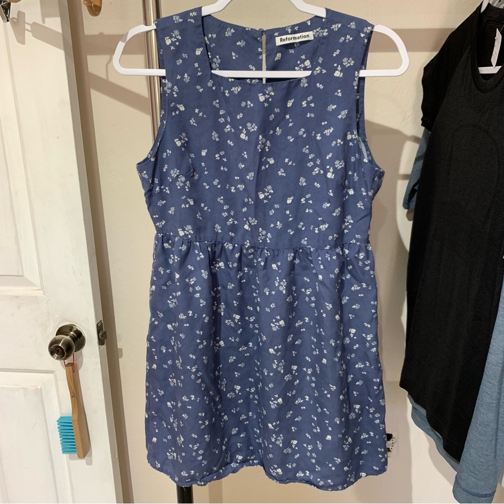 Reformation Tanner Dress Light blue with white floral print - Picture 6 of 9